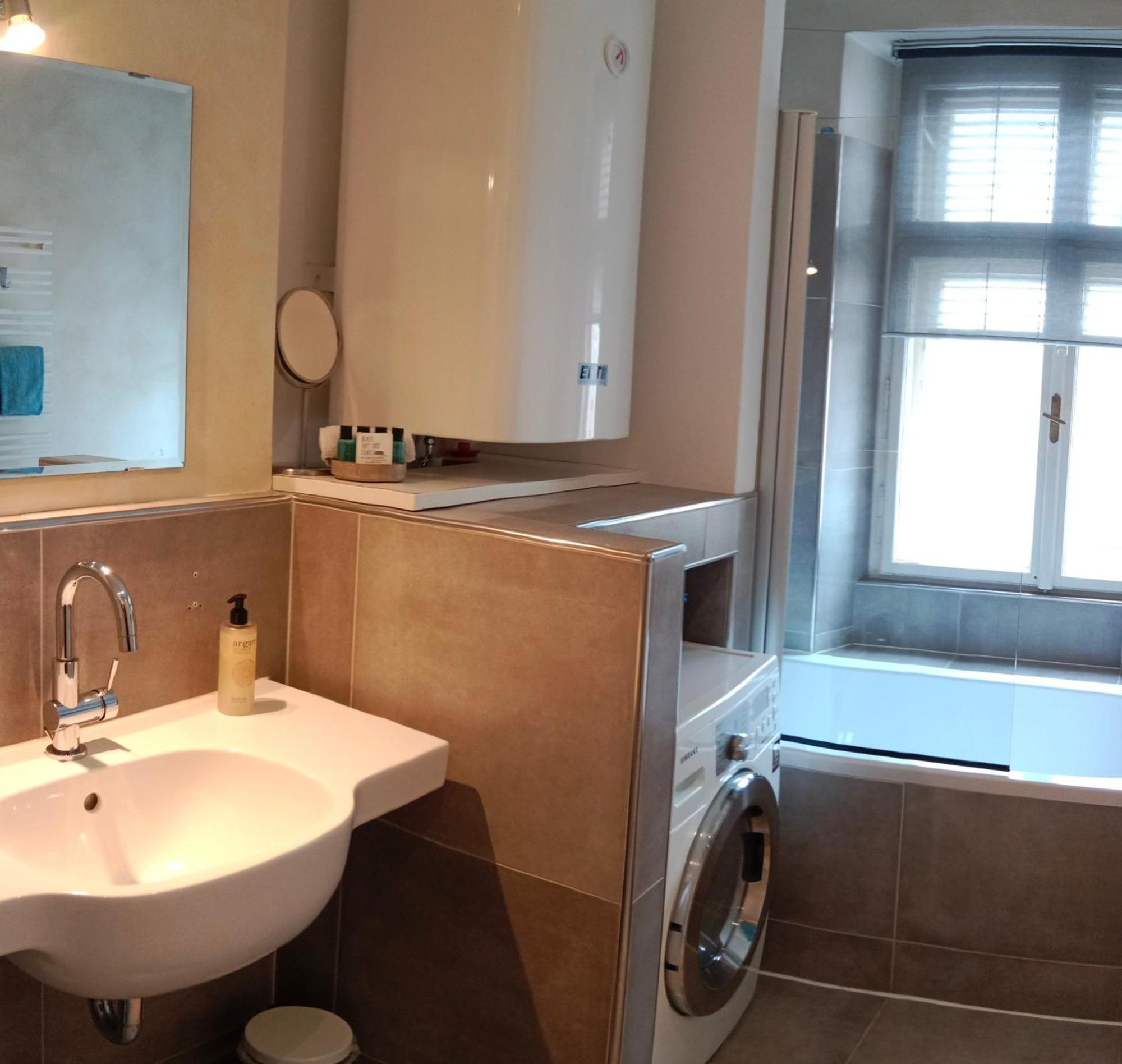 Arte Vida Boutique Guesthouse Salzburg Værelse billede